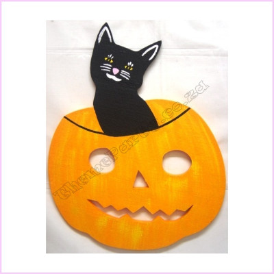 Cat in Pumpkin Polystyrene 40cm